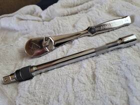 12-992 Armstrong 12-937 Vintage Usa 1/2 Inch Dr. Ratchet And Locking Knurled Extension