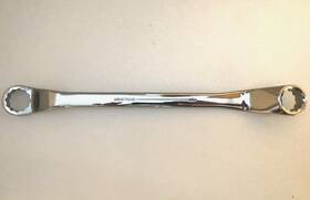 54-475-old Armstrong 30mm X 32mm Metric 12 Point Offset Double Box End Wrench Chrome Plated