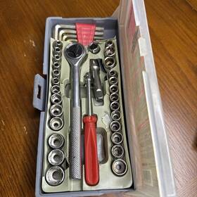 620088 Autoshop 40 Piece 1/4inch And 3/8inch Drive Socket Set Standard Metric Allen Wrench