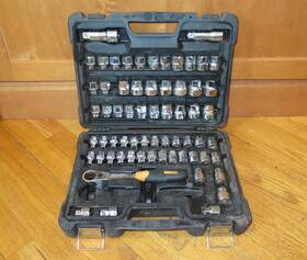 Bmt72287 Bostitch Sae Metric Pass-thru Ratchet Socket Set - Missing 1