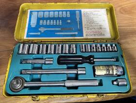Scm21 Corsair Vintage 21 Piece 1/4 Inch And 3/8 Drive Metric Socket Wrench Set