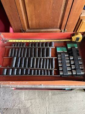 134482 Craftsman 1/2 In 60 Piece Socket Set Standard Sae Black/chrome Finish Steel