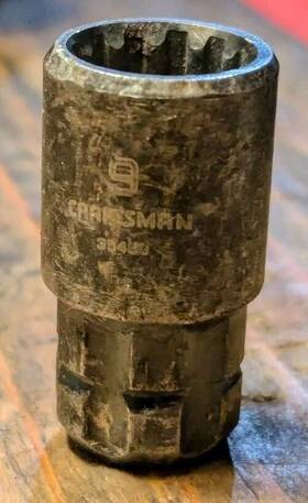 35459 Craftsman Universal Max Access 9mm Socket