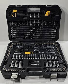 P13008619 Dewalt 076174738056 Socket Set With Case