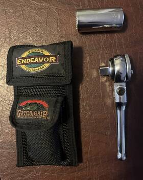 Etc220 Gator Grip Universal Socket Wrench Kit With Ratchet Driver And Nylon Soft Case