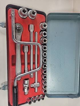 Hy9760010 Heyco Ratchet And Socket Set 1/2 Inch Drive Metric 24 Pieces