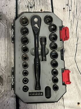 Husky 037103365163 100-position 3/8 Inch Drive Universal Socket Wrench Set 26-piece