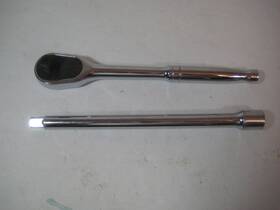 24222 Husky 1/2 Inch Drive Ratchet 10 Long And Socket Extension Bar