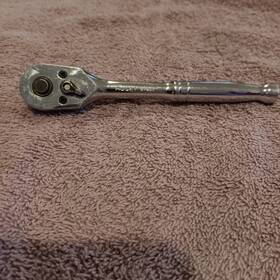 27803 Husky 1/4 Full Polish Ratchet
