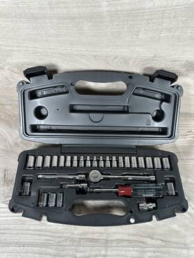 Azp024926 Husky 30-piece 1/4 Drive Mechanics Tool Set Silver Portable Storage Case Durable