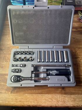 Pt20973 John Deere Ty25836 Metric 1/4 Inch Drive Socket Set -