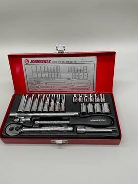 S05h2223s Jonnesway 23pcs 1/4 In Dr Socket Set Sae Red Metal Case