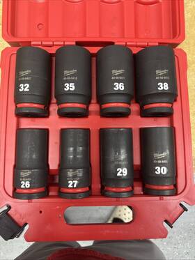 49-66-7020 Milwaukee Shockwave 3/4 In Impact Wrench Socket Set - Black