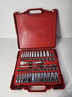 P19008338 Milwaukee Tools 045242576074 56pc Socket Set