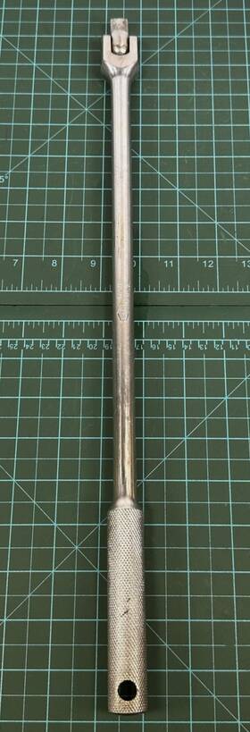 6238 P&c Breaker Bar 17 Inch 1/2 Drive Flex Swivel Head Knurled Handle Vintage Usa