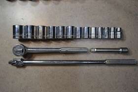 3204901 P-f Tools 16pc 1/2 Inch Drive 12pt Sae Socket Set With Ratchet Breaker Bar Exten