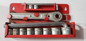84-4820 Powr-kraft Vintage 19-piece Montgomery Ward Socket Wrench Set #84-4820 With Case