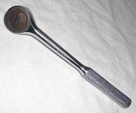 84h4843 Powr Kraft Vintage 3/8 Inch Drive Reversible Ratchet Socket Wrench 7.5 Long