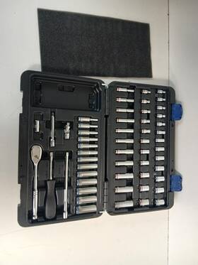 P24031373 Quinn Hand Tools 70261 54 Piece Ratchet Set With - All Pieces