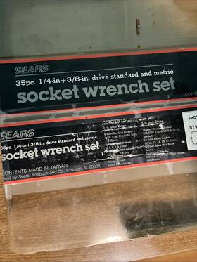 946461 Sears Vintage 35 Piece Socket Set
