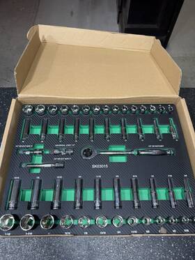 160-p Sk 025141110463 1/2 Inch Drive Socket Set With Ratchet Sae And Metric Of 52pcs