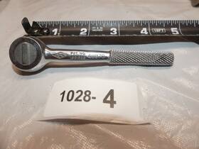 40970 Sk 40570 Socket Ratchet Handle - Inch Drive 4 Long