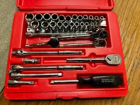 Snap-on 711523998346 1/4 Inch Drive Socket Set With Extras Metric And Sae Sockets