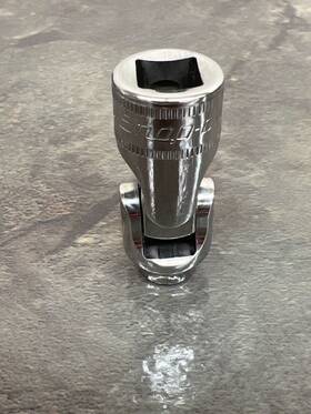 Wbp004414 Snap-on Fsum8a 3/8 Inch Drive 8mm 6pt Flank Chrome Swivel Socket -
