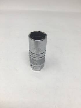 S9705k Snap On 1/2 Inch Drive 13/16 Spark Plug Socket Used