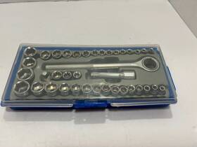 Socket Tool Set 810032293635 38-piece Metal Ratchet Metric/sae 1/4 Inch And 3/8 Drive With Case
