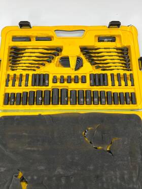 Stanley 076174815214 274-pc Black Chrome Socket Set Ratchet Sae/metric Tool Kit With Case