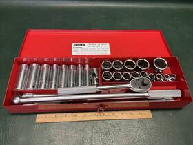 88-941 Stanley Vintage Rare 28 Pcs 1/2 Inch Drive Sae Socket Set In Metal Case Usa