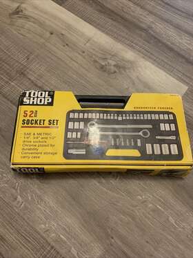 243-2715 Tool Shop 52 Piece Socket Set 1/4 Inch 3/8 And 1/2 Drive Sockets With Carry Case