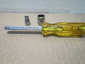 M-106 Williams H812 Usa Hand Spinner 1/4 Inch Socket Driver With 6mm And 13mm Sockets
