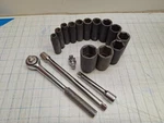 13 Piece Pittsburg 1/2" Drive Socket Set 7/16 - 1/4". Fixed Price $24.12.