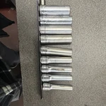 Mac V10S 10-PIECE Metric Socket Set Chrome Alloy Steel Silver Standard. Fixed Price $100.00.