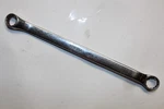 Snap-on Tools XB1618A 1/2"-9/16" 12PT Flank Drive 10 Offset Box Wrench Usa. Fixed Price $38.00.