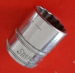 Snap-on Tools FM18 3/8 Drive 12PT Point 18MM Shallow Socket Usa Engraved. Fixed Price $13.83.