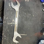 Snap-on Tools VS5240 1-1/4 Way Angle Head Open End Wrench Mechanic Usa. Fixed Price $99.00.