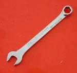 Snap-on Tools 1/4" 6PT Point Midget Length Combination Wrench OXI8SB Marked 322. Fixed Price $21.83.