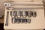 Caterpillar Snap 3/4" Ratchet, Extension, Breaker Bar, And 10 Socket Set Usa. Fixed Price $400.00.