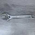 Stanley Adjustable Wrench 8" Chrome Vanadium 200MM Silver Tool. Fixed Price $8.39.