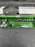 Sk Tools 94521 20 Piece 3/8 Drive 6 Pt Metric Set Metal Box Usa Nos New 7-24MM. Fixed Price $219.00.
