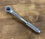 Vintage Easco 72 1109 3/8" Drive Rhft Thumbwheel Qr Ratchet - Usa. Fixed Price $25.00.