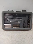 Craftsman 19PC 1/4" Drive Metric Socket Wrench Set 9-34801 In Carry Case. Fixed Price $39.99.