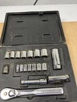 Craftsman Sae 1/4" & 3/8" Drive Socket Set In Case 9-33234 Made Usa. Fixed Price $40.00.