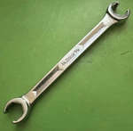 Snap-on Tools Usa Point Sae 3/4" 13/16" Flare Nut Line Wrench Model RXH2426S. Fixed Price $20.00.